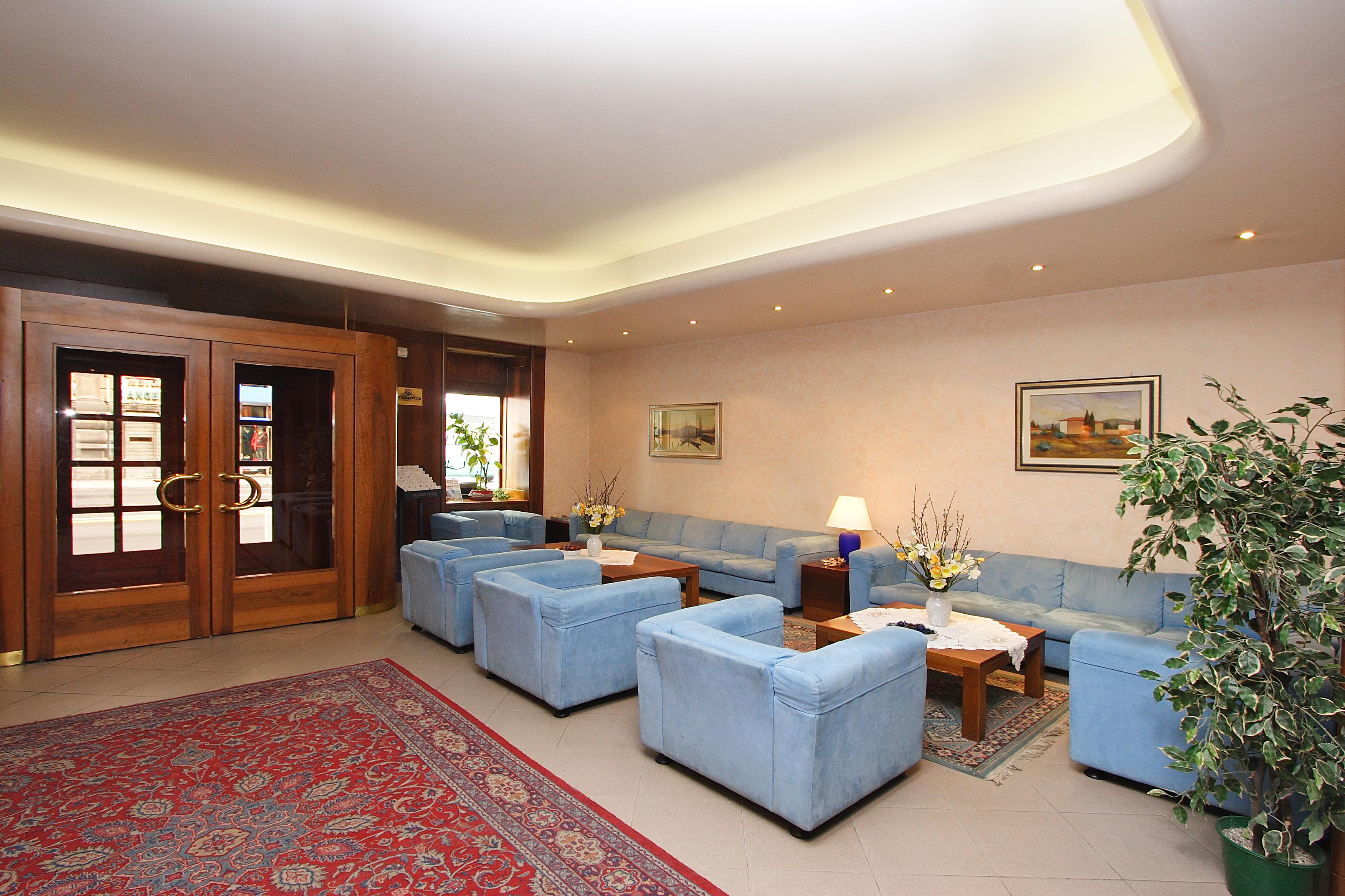 Roma Hotel 3*